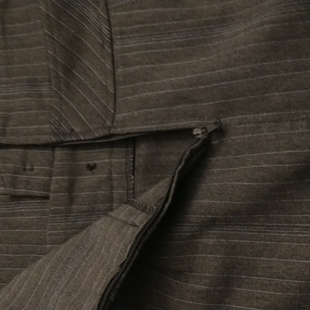 Joe Benbasset Grey Pinstripe Skirt size 9 - Picture 6 of 7